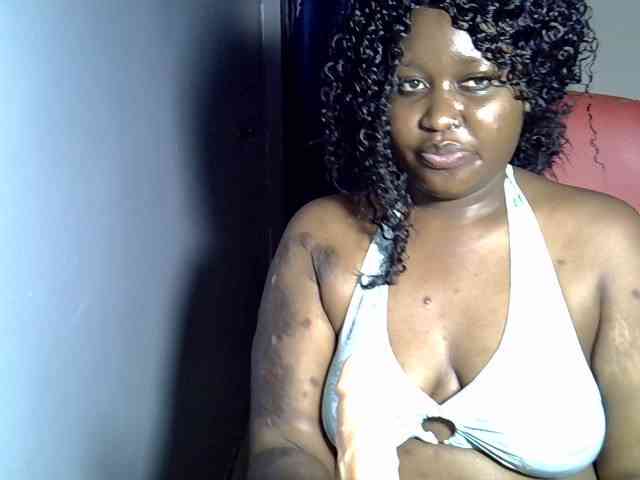 Prettymischy webcam
