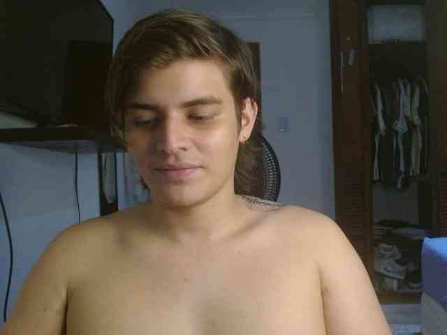 BadbunnyAA Live Webcam on BongaCams