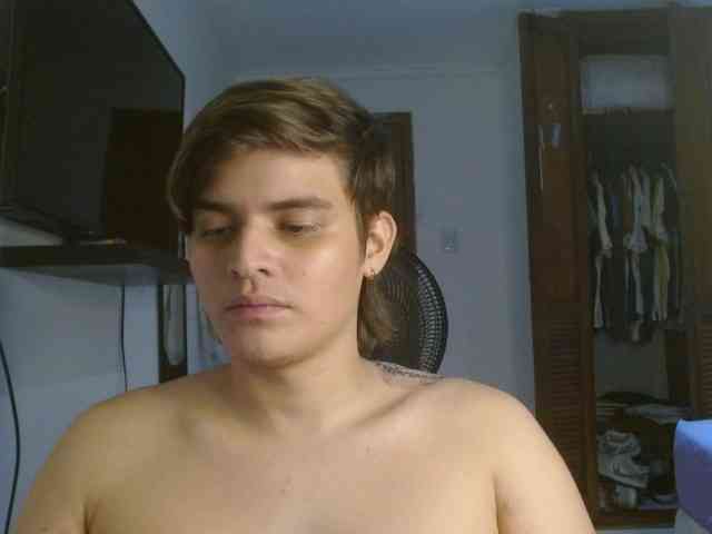 BadbunnyAA Live Webcam on BongaCams