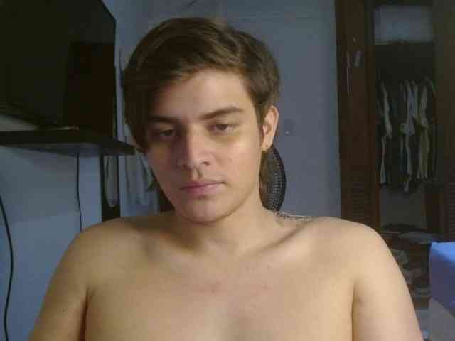 BadbunnyAA Live Webcam on BongaCams