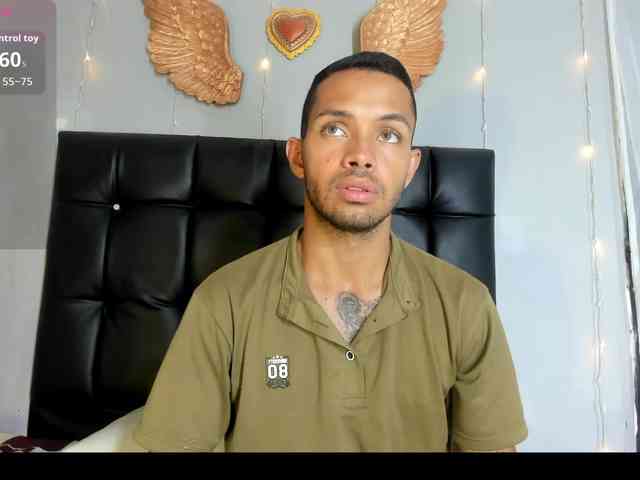 Maxxboy Live Webcam on BongaCams