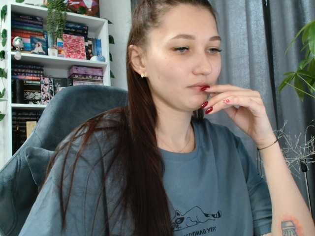 AprilSun's BongaCams show and profile