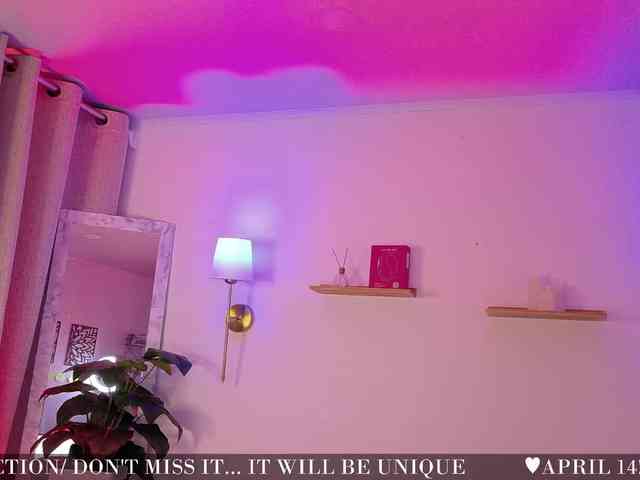 Irii-Valmont Live Webcam on BongaCams