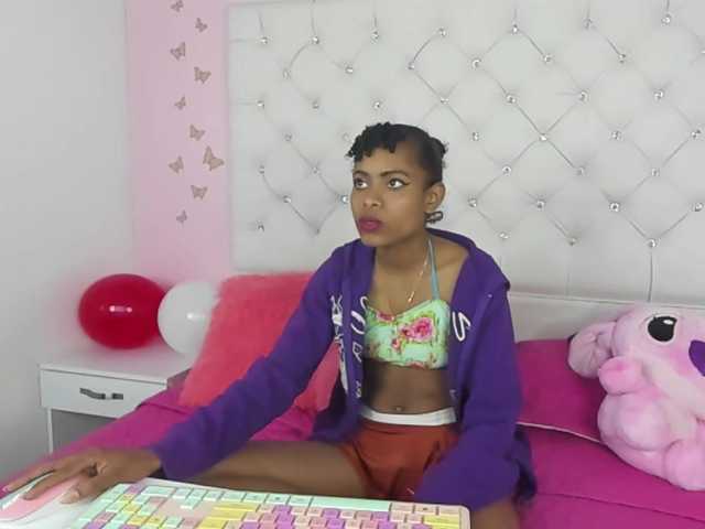 Alejamiller1703's BongaCams show and profile