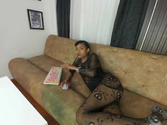 Alejamiller1703's BongaCams show and profile