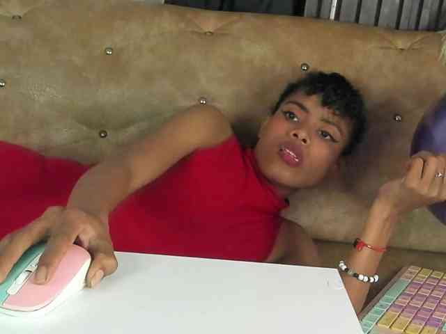 Alejamiller1703 webcam