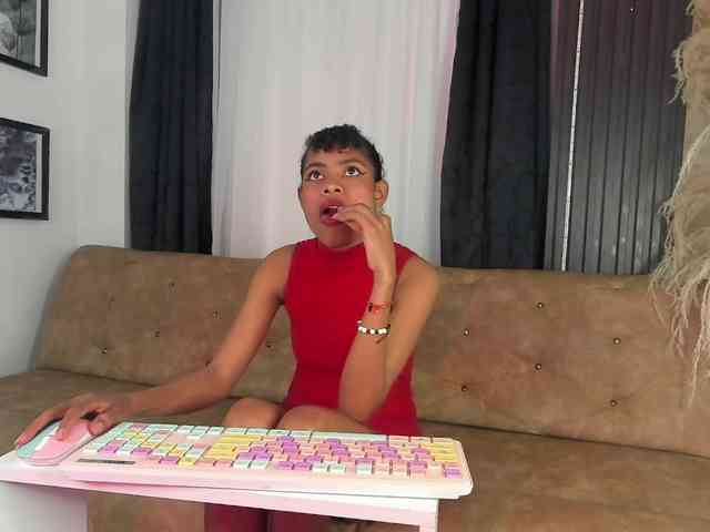 Alejamiller1703 webcam