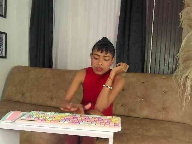 Alejamiller1703 webcam