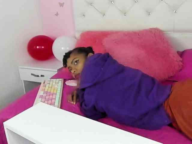 Alejamiller1703 webcam