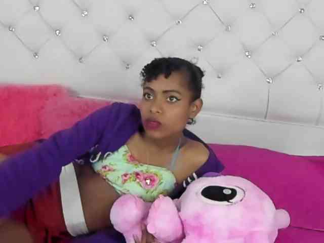 Alejamiller1703 webcam