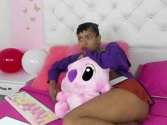 Alejamiller1703 webcam