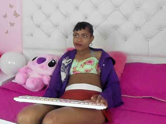 Alejamiller1703 webcam