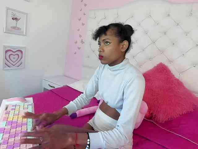 Alejamiller1703 webcam