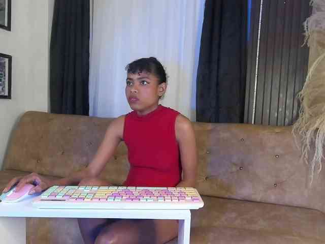 Alejamiller1703 webcam