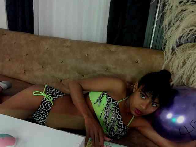 Alejamiller1703 webcam