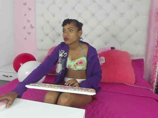 Alejamiller1703 webcam