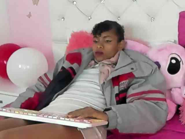 Alejamiller1703 webcam