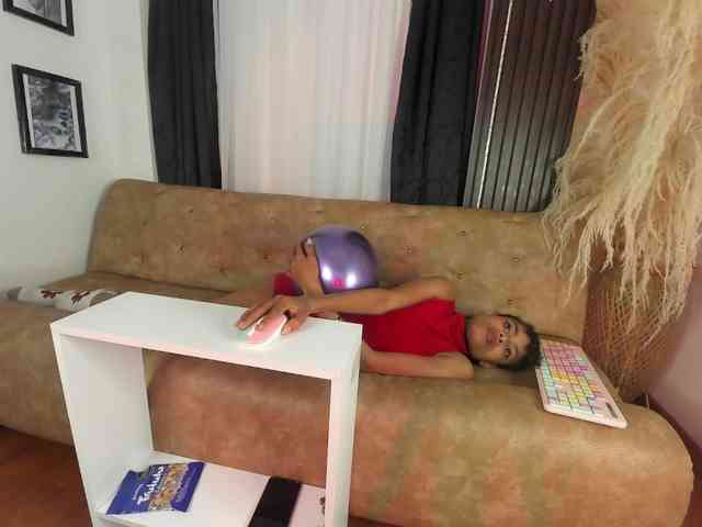 Alejamiller1703 webcam