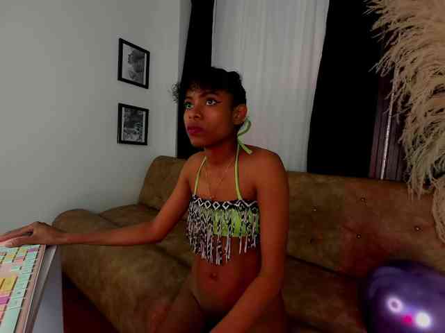 Alejamiller1703 webcam