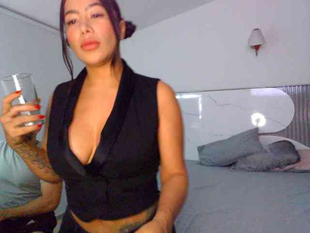 hotcouplexx11 webcam