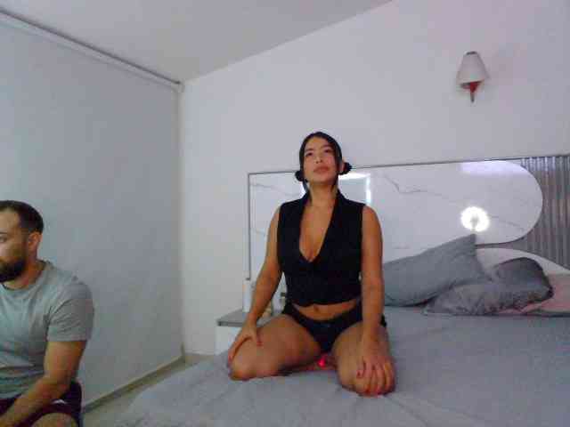 hotcouplexx11 webcam