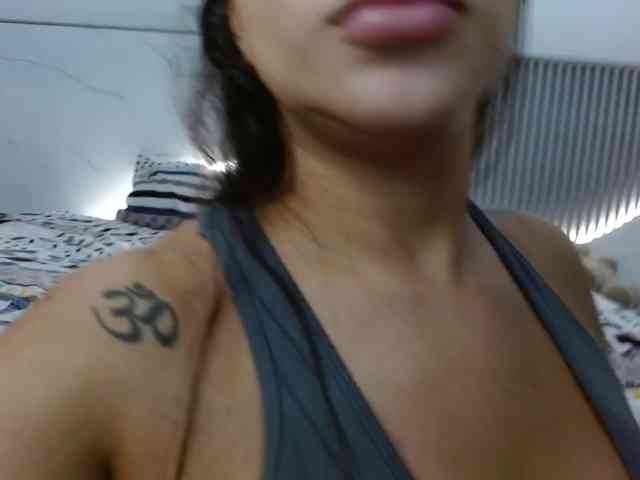 hotcouplexx11 webcam