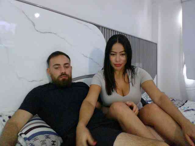 hotcouplexx11 webcam