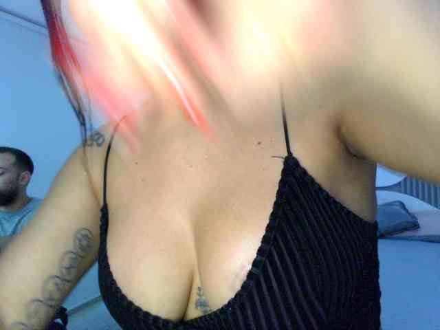 hotcouplexx11 webcam