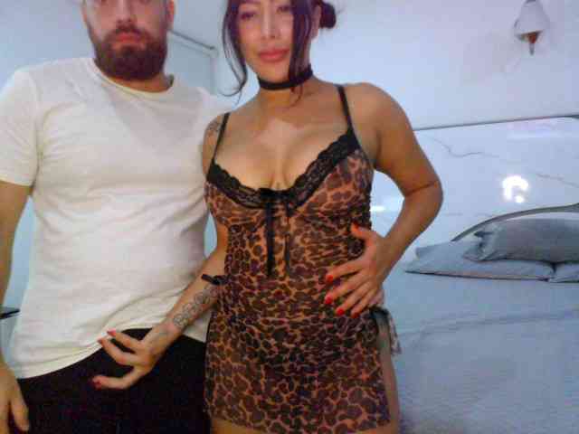 hotcoupelexx11 Live Webcam on BongaCams