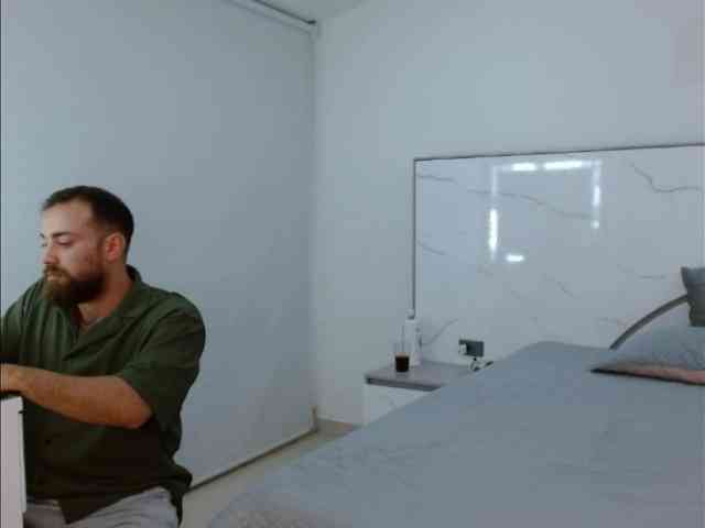 hotcouplexx11 webcam