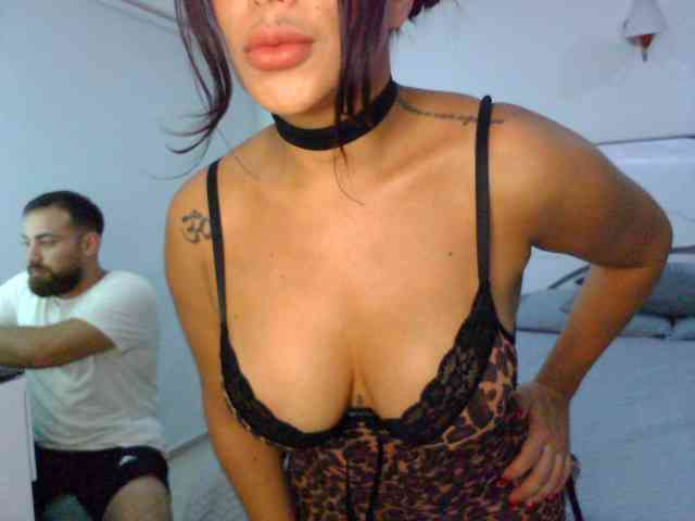 hotcoupelexx11 Live Webcam on BongaCams