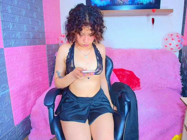 Hotcakes-uwu live cam profile