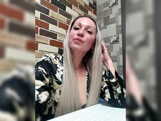 Zaichullek broadcasting live