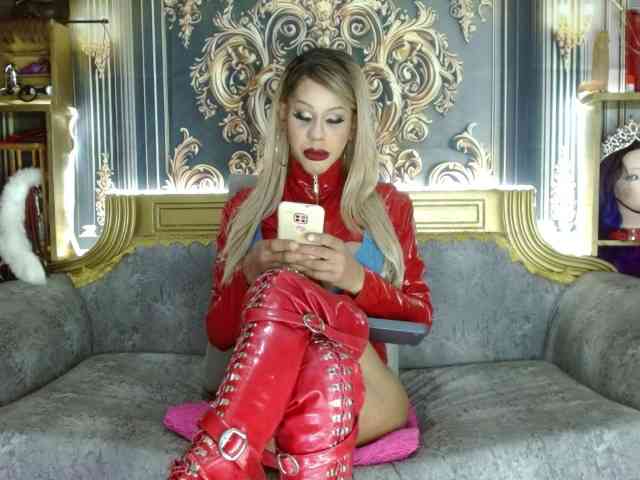 electracock Live Webcam on BongaCams