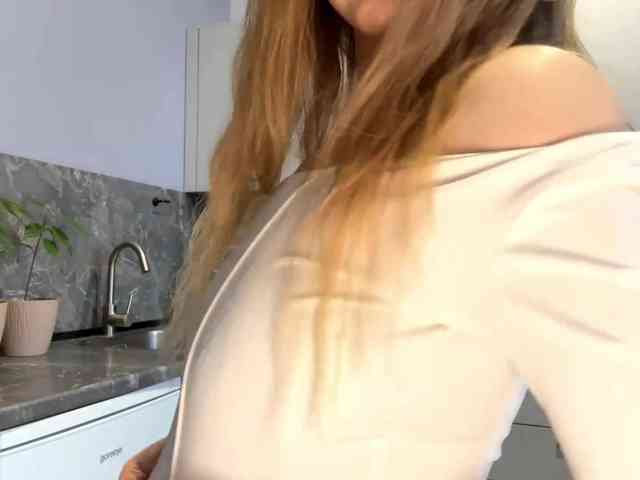 KarineRaethke webcam