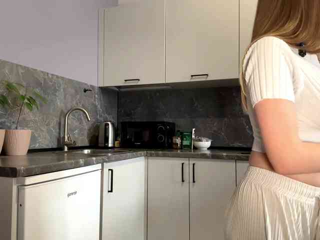 KarineRaethke webcam