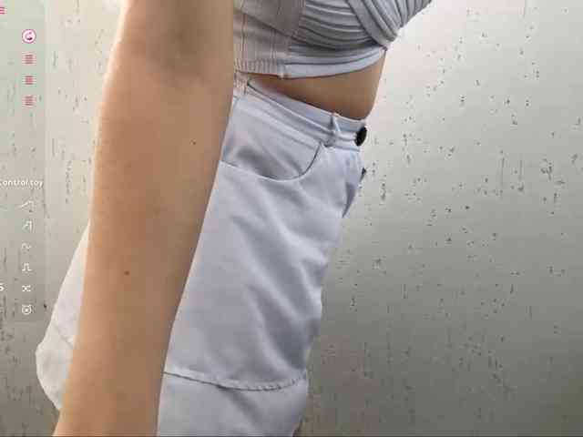 KarineRaethke webcam