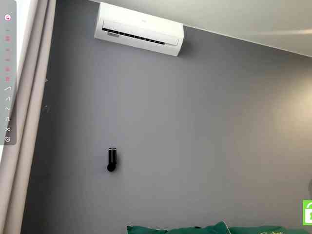 KarineRaethke webcam