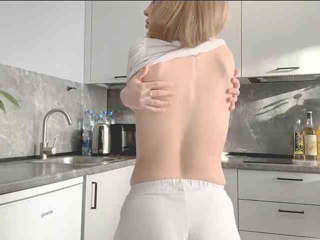 KarineRaethke webcam