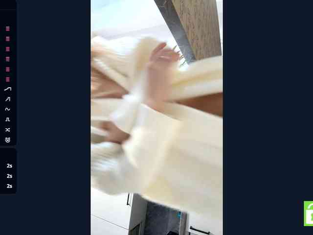 KarineRaethke webcam