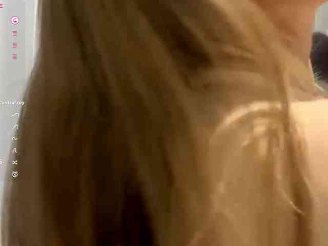 KarineRaethke webcam