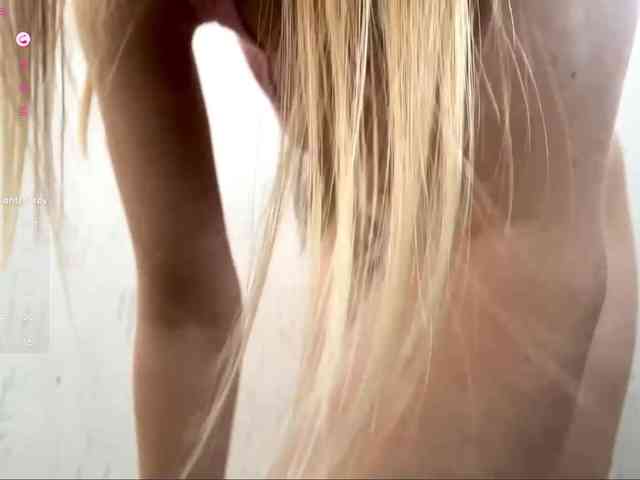 KarineRaethke webcam