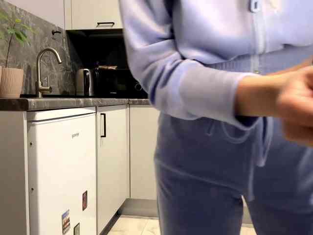 KarineRaethke webcam