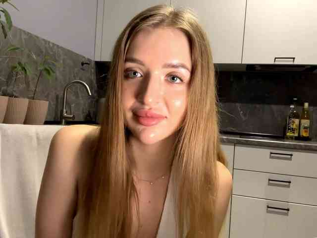 KarineRaethke webcam