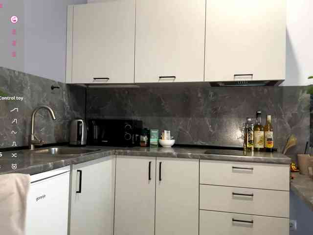 KarineRaethke webcam