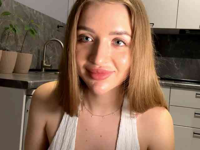 KarineRaethke webcam