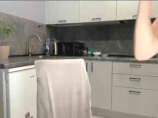 KarineRaethke webcam