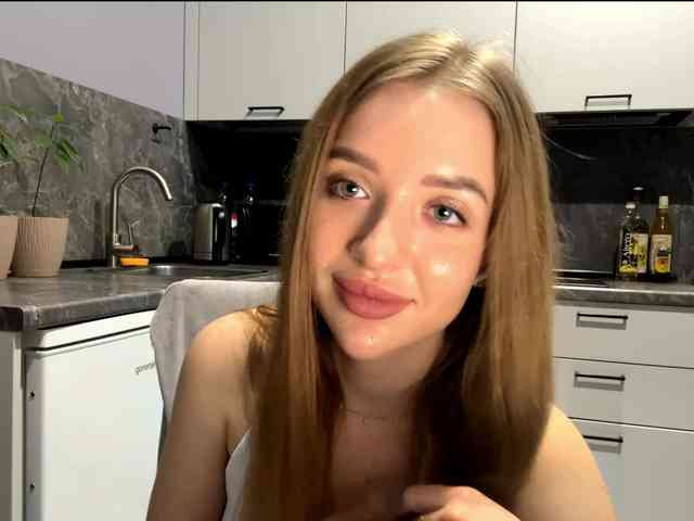 KarineRaethke webcam