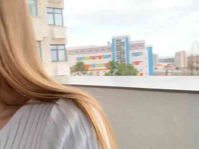 KarineRaethke webcam