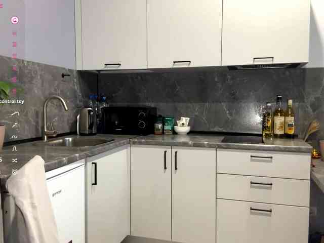 KarineRaethke webcam